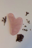 Gua sha sydän ”lovi” ruusukvartsi