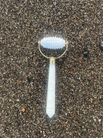 Gua Sha piikkirulla-akupistetikku yhdistelmä, valkoinen jadekivi, 